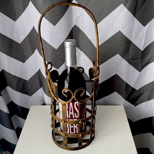 Wine bottle holder(wine not included)